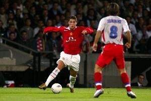 传奇的开始！22年前的今天C罗1900万欧加盟曼联，红魔生涯轰145球