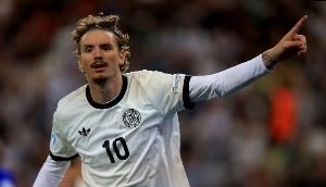 踢球者：斯图加特干得漂亮！顶住压力把沃尔特马德卖出了9000万！